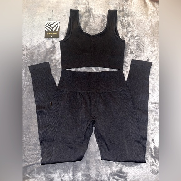 Active Wear set -New - Picture 2 of 2